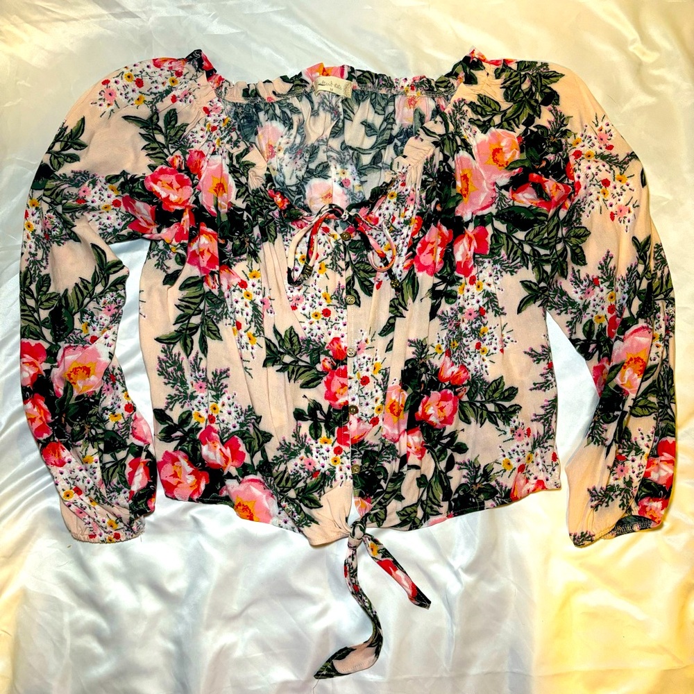 Alter’d State Women’s Medium Floral Shirt Blouse